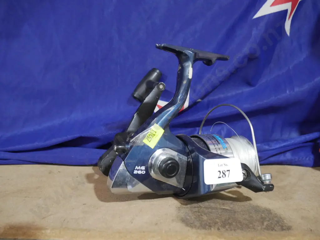 Fishing reel Image 1++