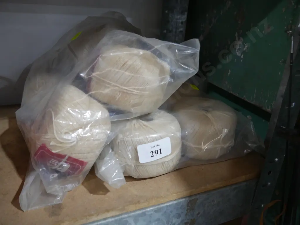 Rolls of twine Image 1++