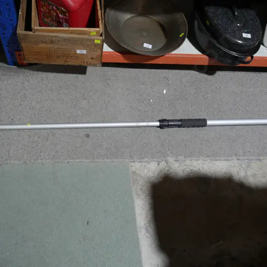 Gutter cleaner