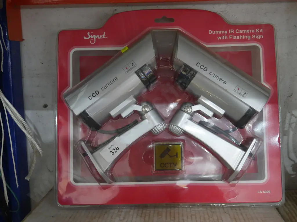 Dummy security cameras Image 1++