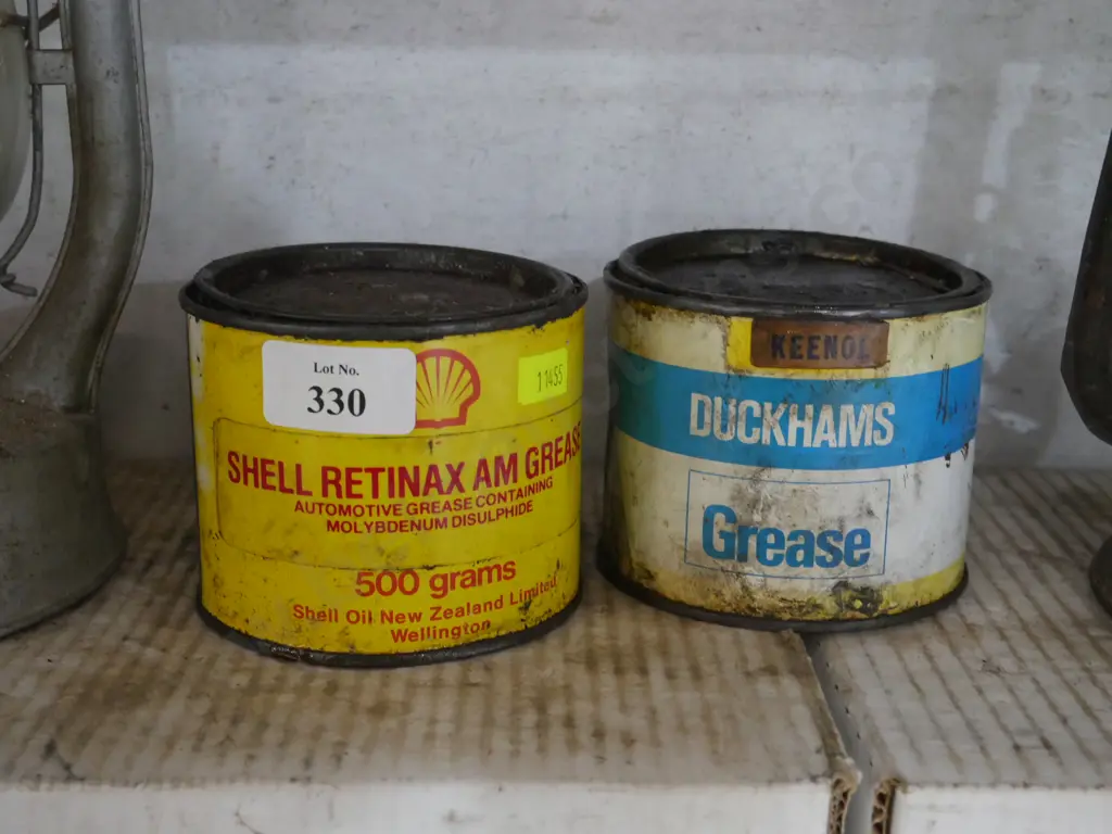 Shell grease tin etc Image 1++