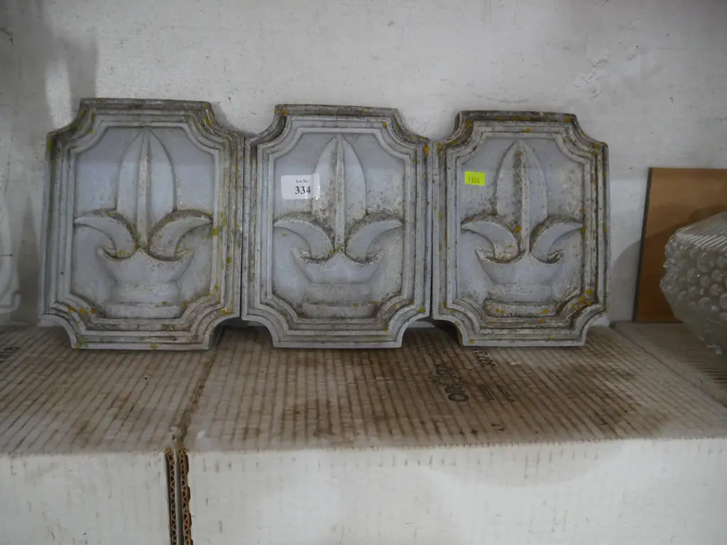 3 wall pictures Image 1++