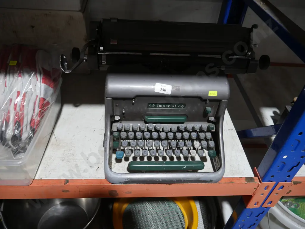 Imperial typewriter Image 1++