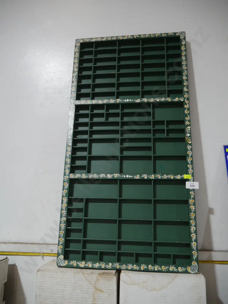 Printers tray Image 1++