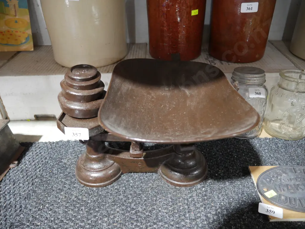 Scales and weights Image 1++