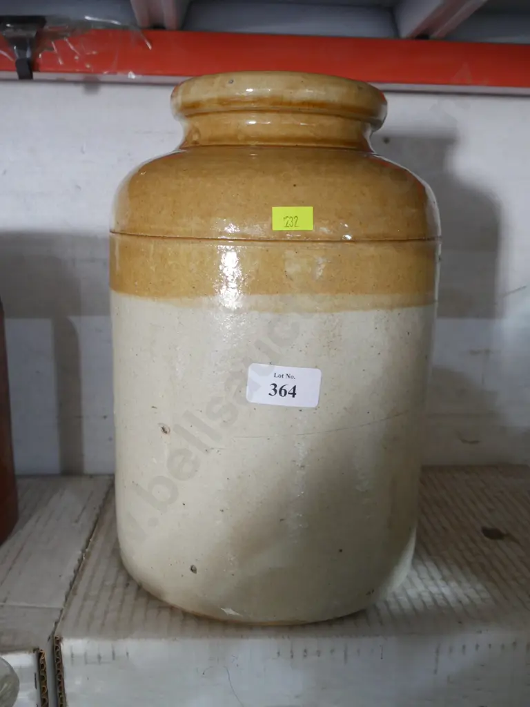 Stone jar Image 1++