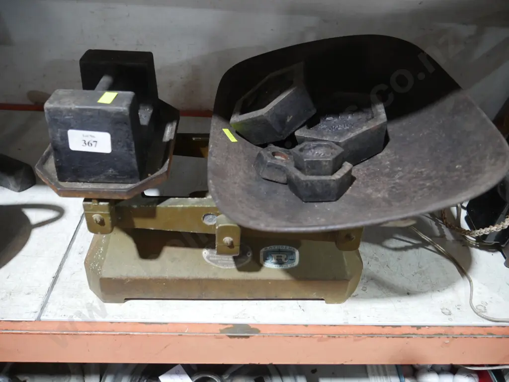 Scales and weights Image 1++