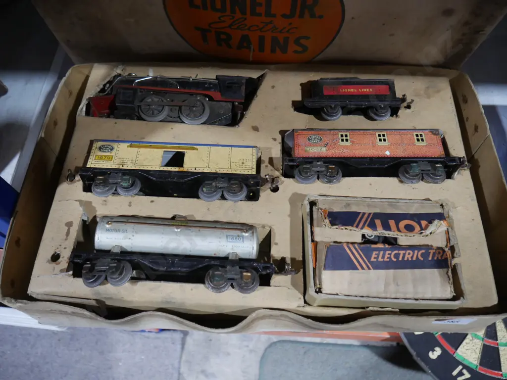 Lionel Jr electric train set Image 1++