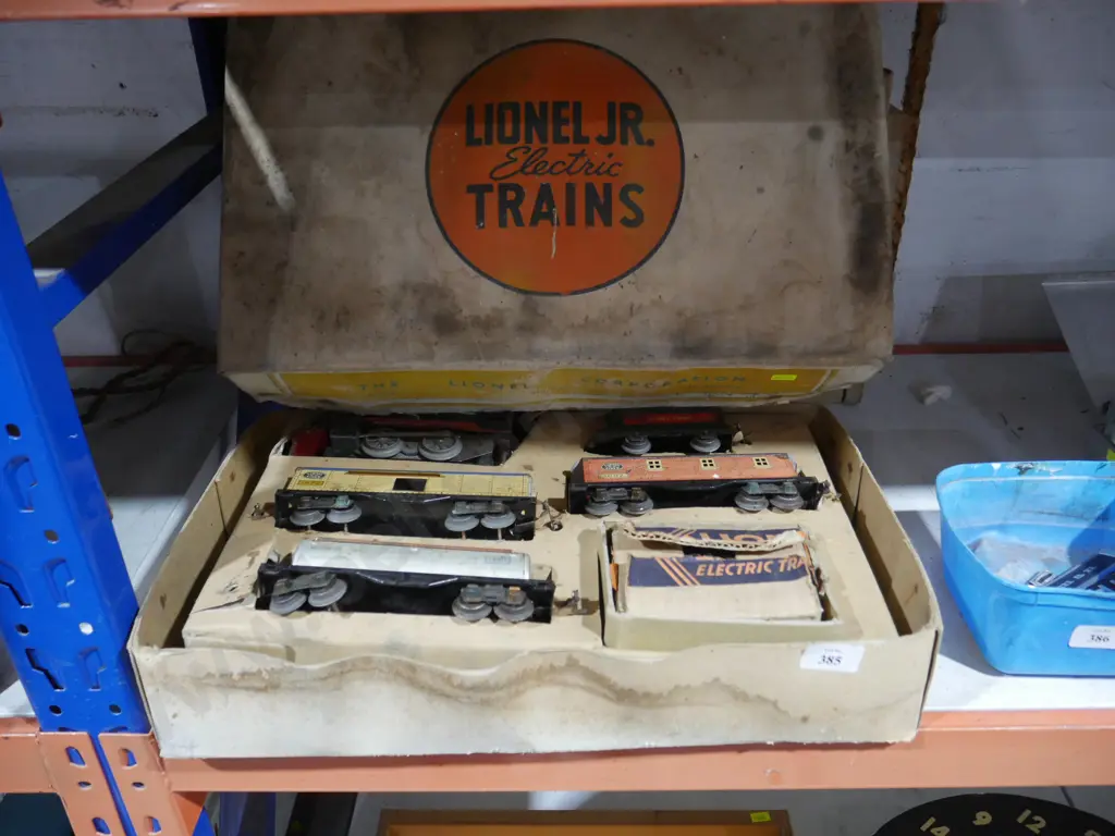 Lionel Jr electric train set Image 1++