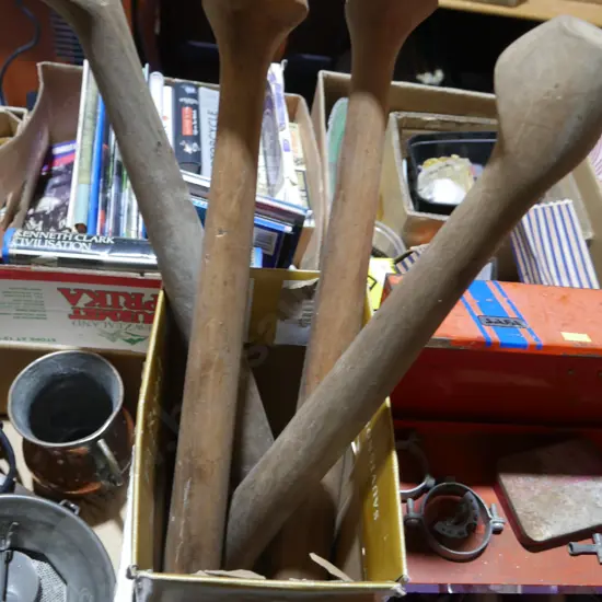 4 cabriole legs
