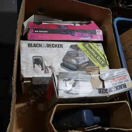 Assorted power tools