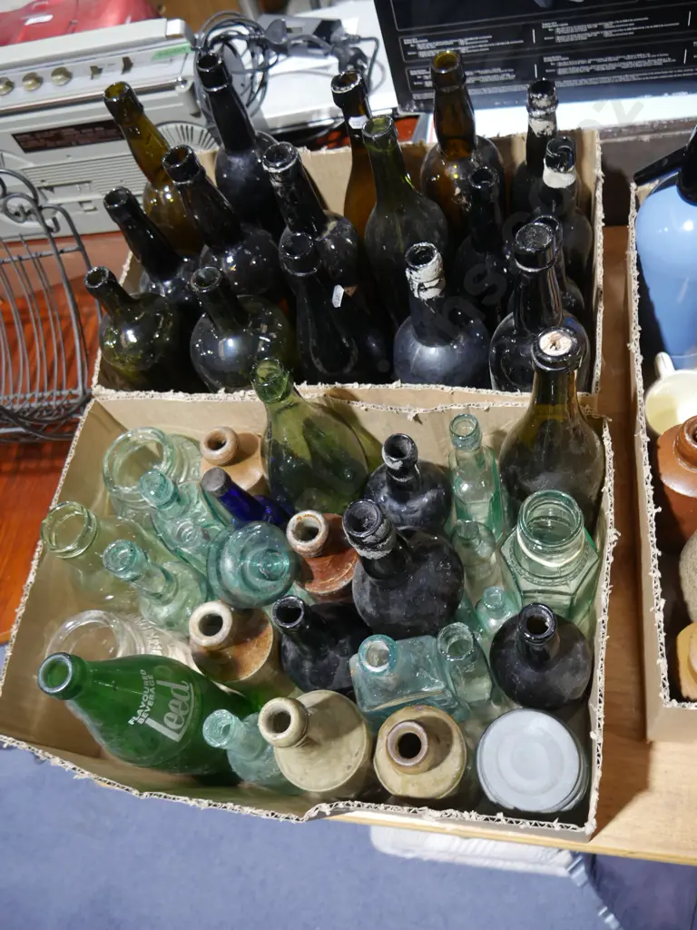 2 boxes of bottles Image 1++