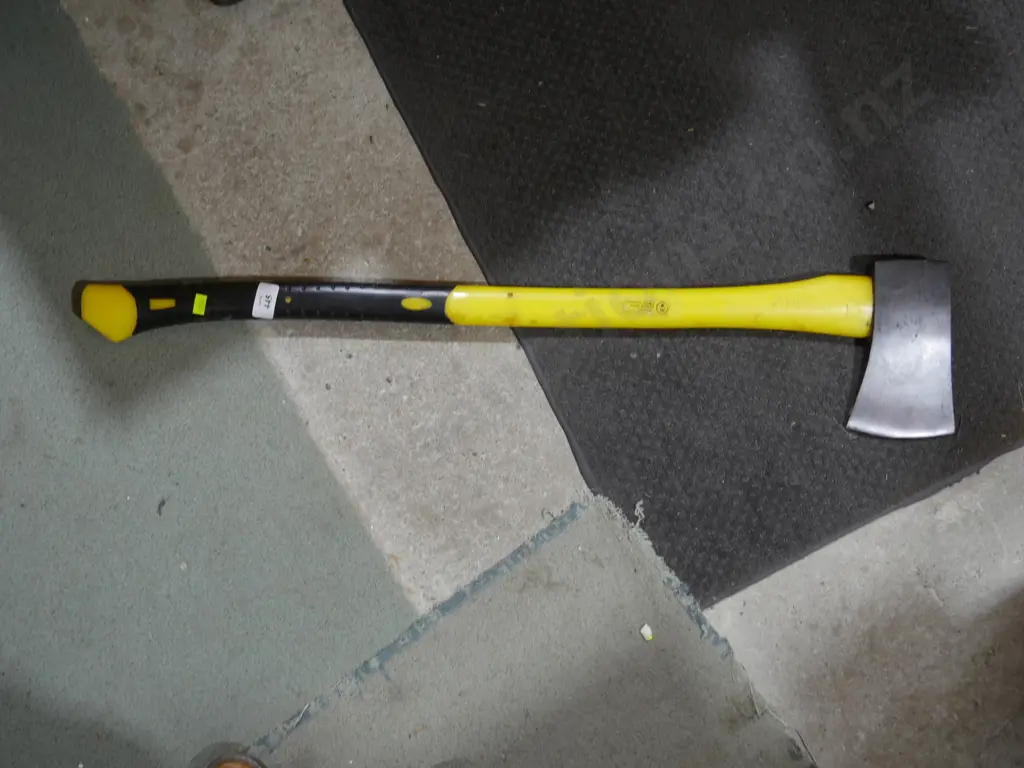 Axe Image 1++