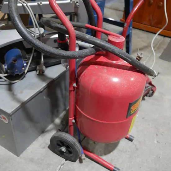 Air compressor