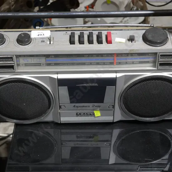 Sanyo radio tapeplayer