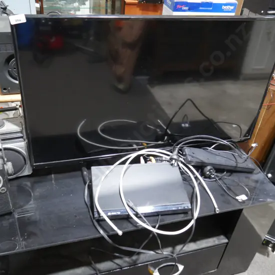 Panasonic 40 inch TV and DVD player