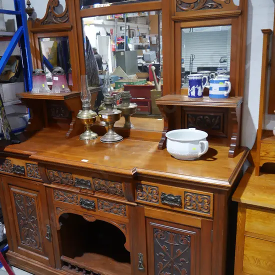 Wall unit