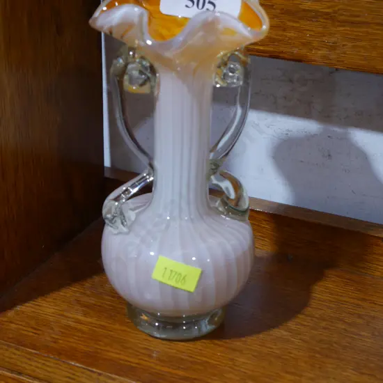 Art glass vase