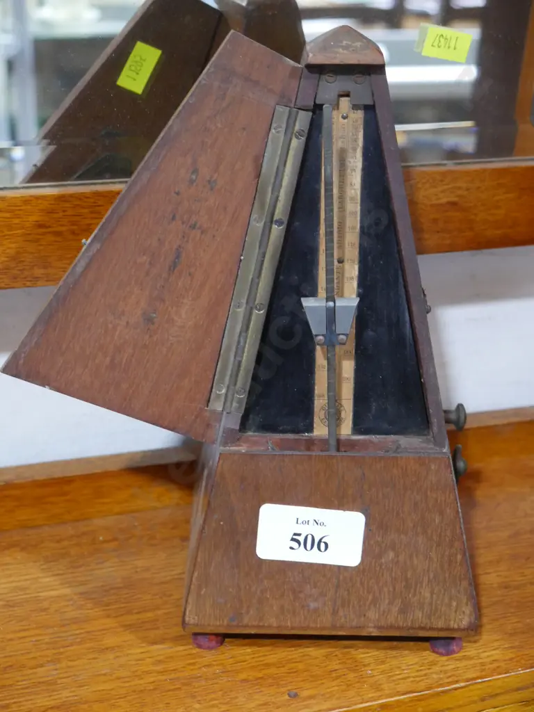 Metronome Image 1++