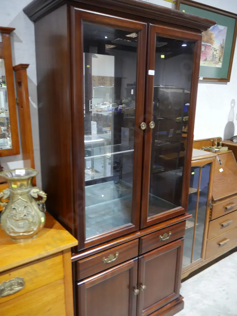 Display cabinet Image 1++