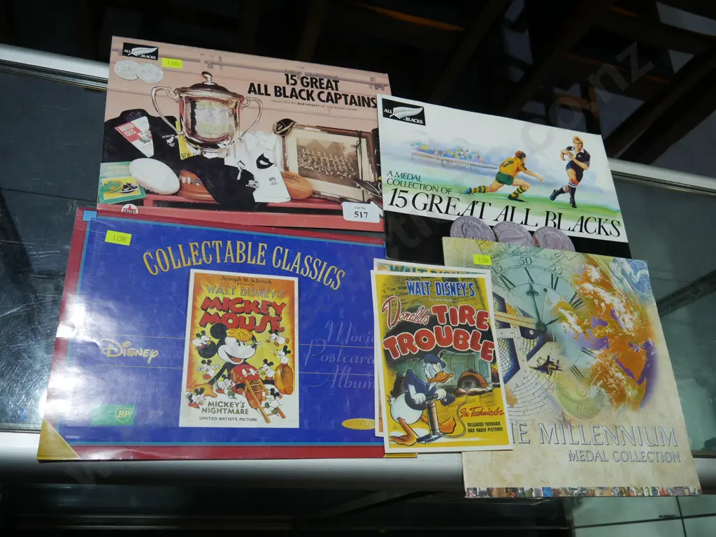 Collector coin albums etc Image 1++