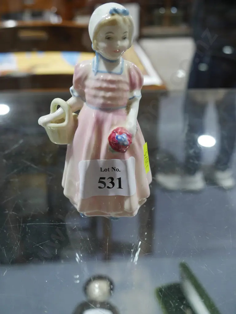 Royal Doulton figurine Tinkle Bell Image 1++