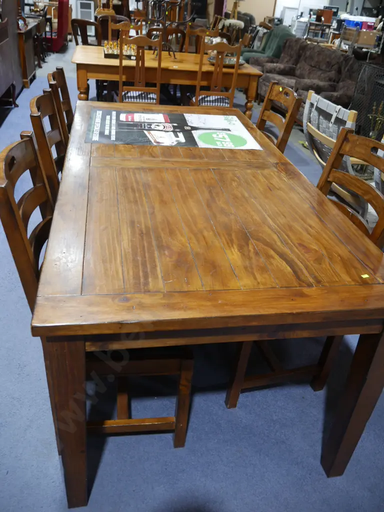 Dining table and five chairs Image 1++