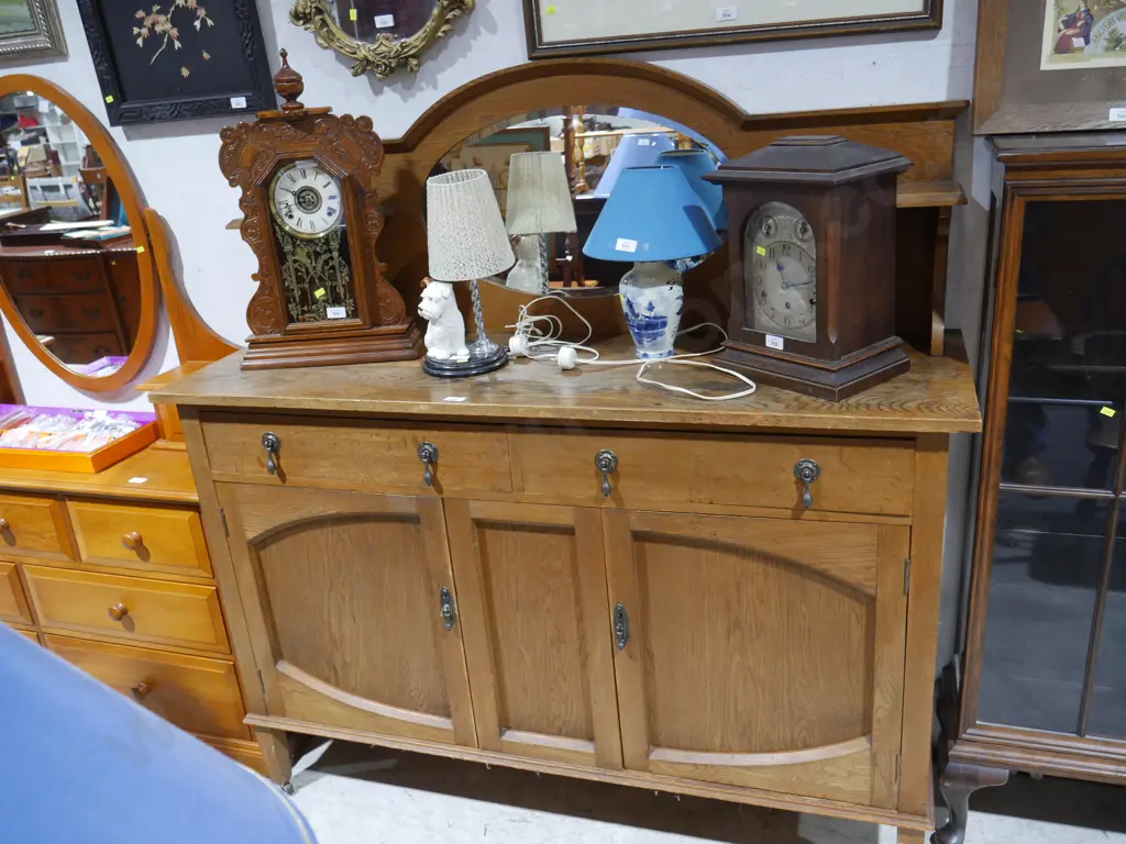 Sideboard Image 1++
