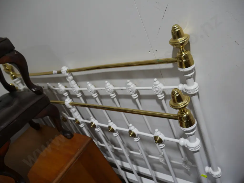 Bed ends Image 1++