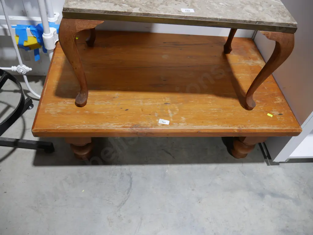 Coffee table Image 1++