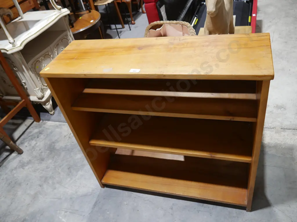 Wooden bookcase Image 1++