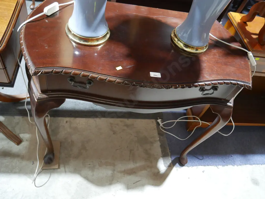 Hall table Image 1++