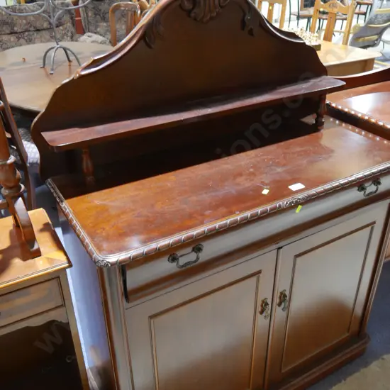 Chiffonier