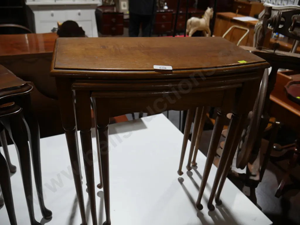 Nest of three tables Image 1++
