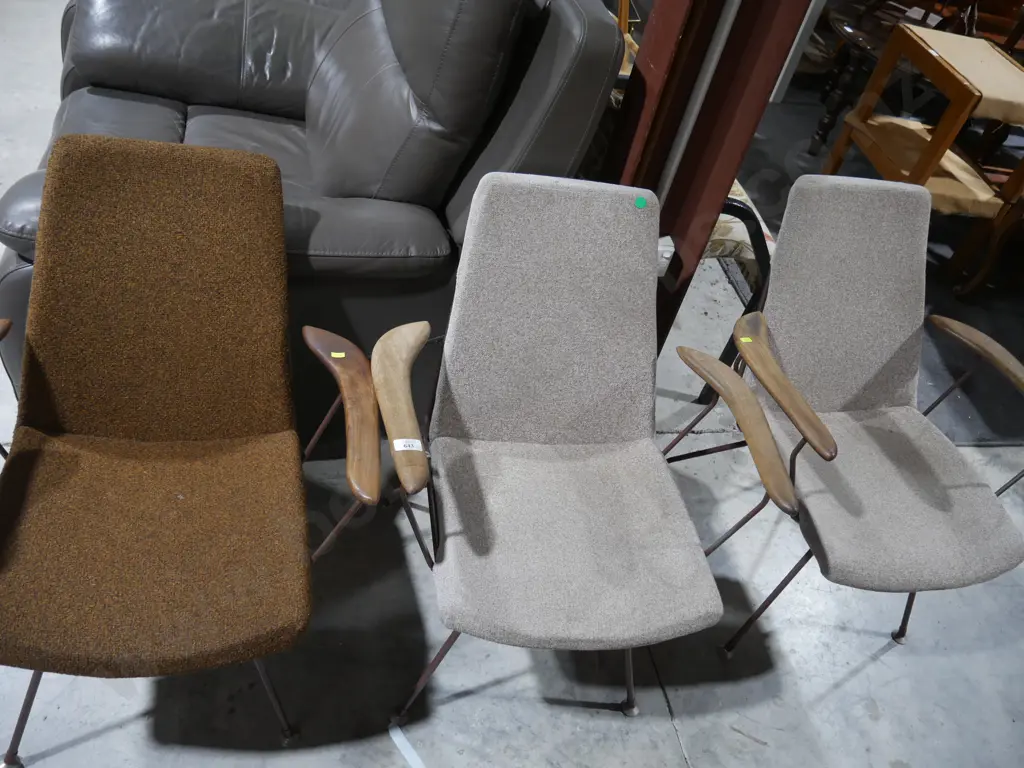 3 centique chairs Image 1++