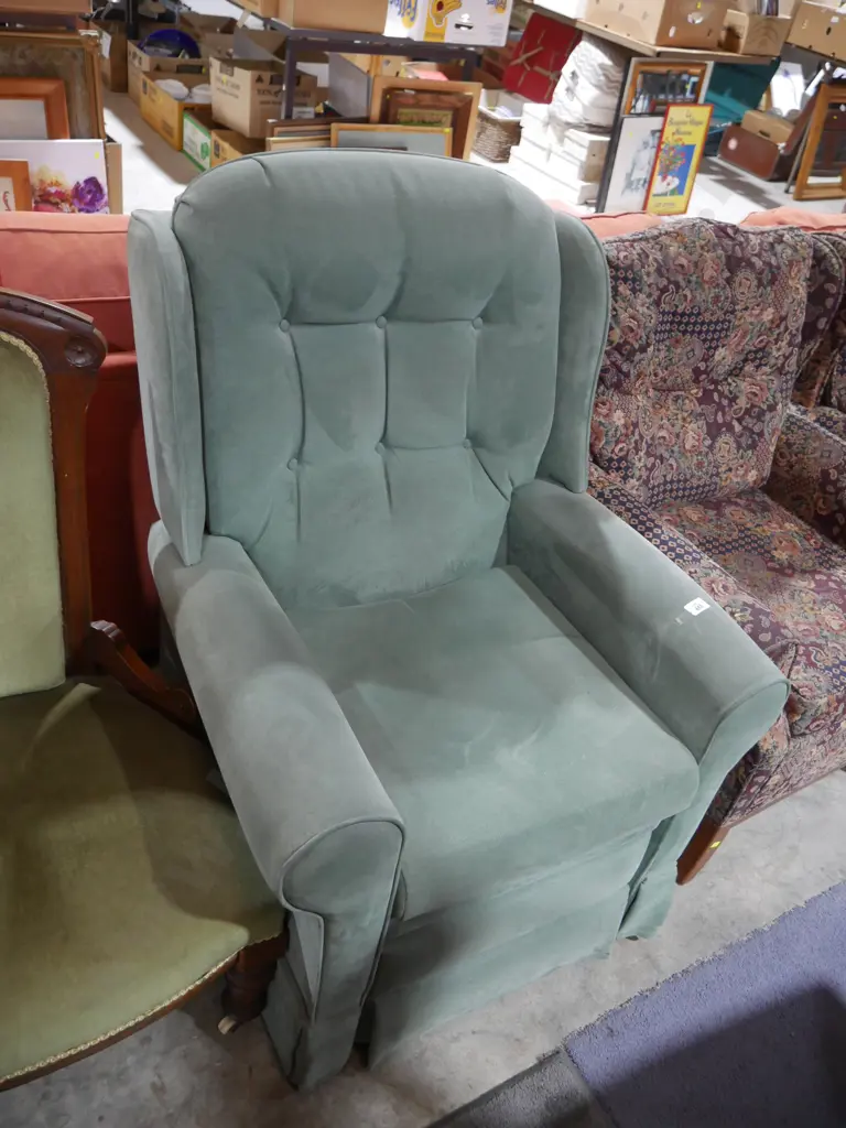 Recliner armchair Image 1++