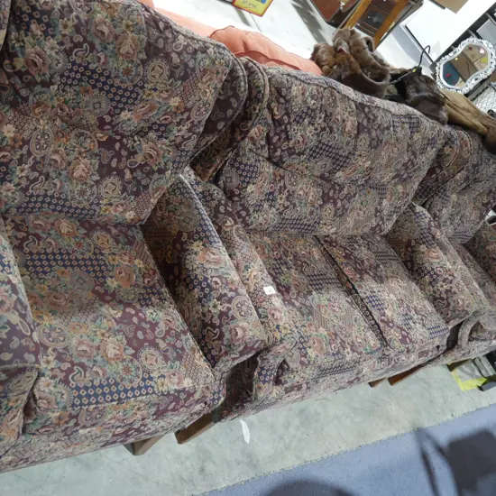 Three piece lounge suite