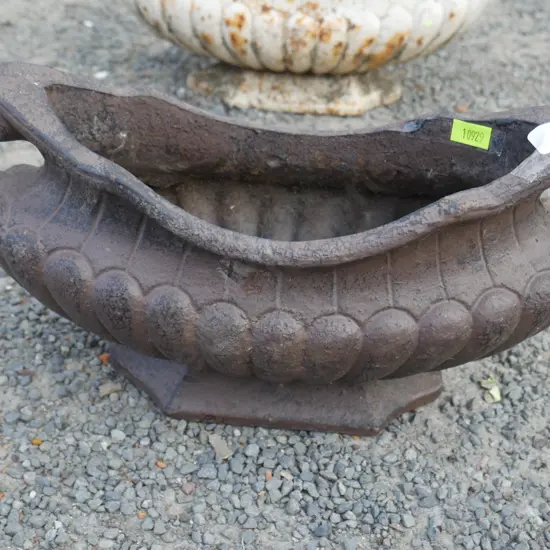 Cast iron planter