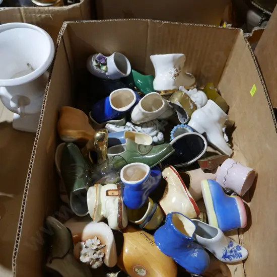 Porcelain shoes