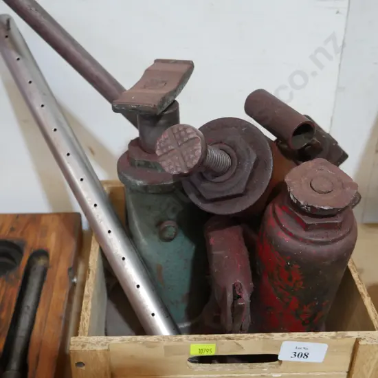 Bottle Jacks