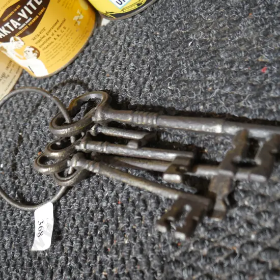 Ornamental keys