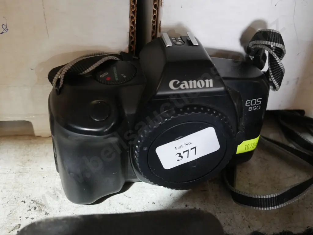 Canon EOS 850 camera Image 1++