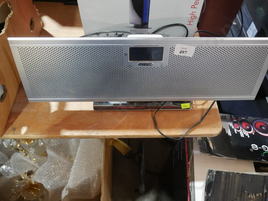 Teac slim stereo speaker system Image 1++