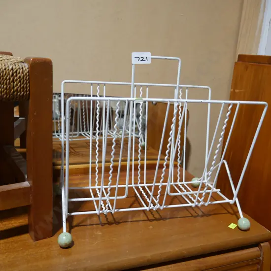 Magazine rack