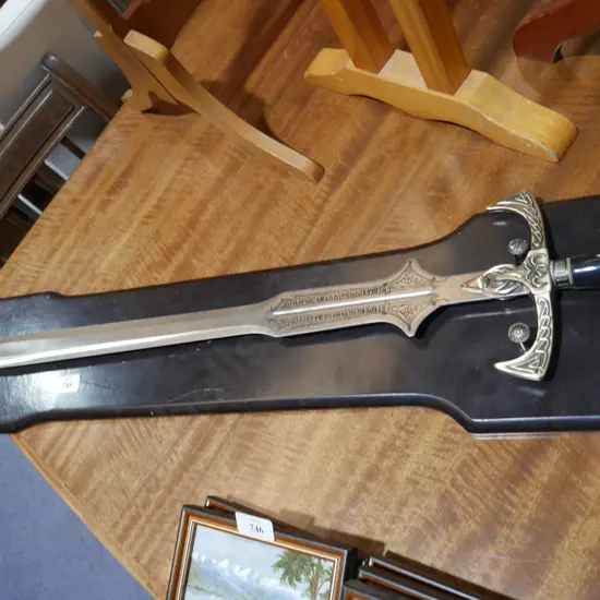 Display sword
