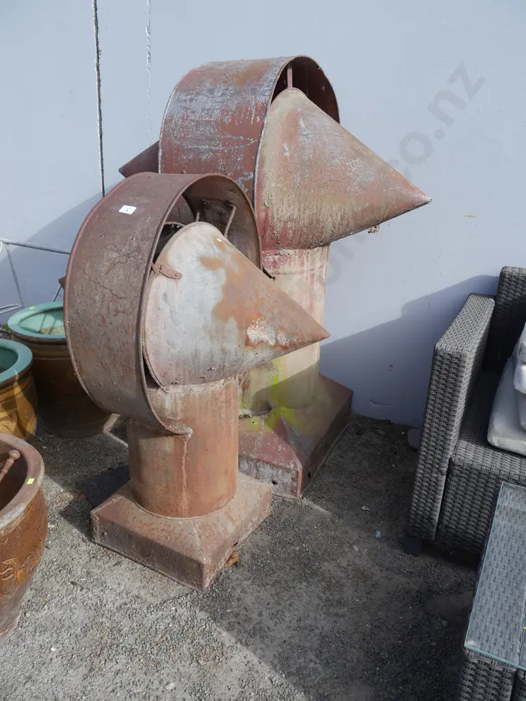 2 chimney ventilators Image 1++