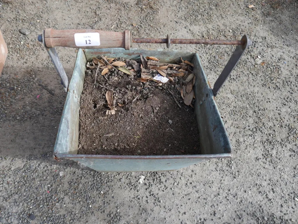 Copper bucket Image 1++