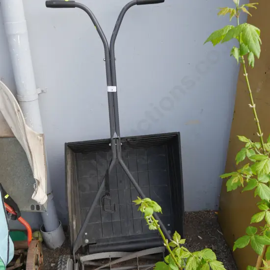 Flymo push mower