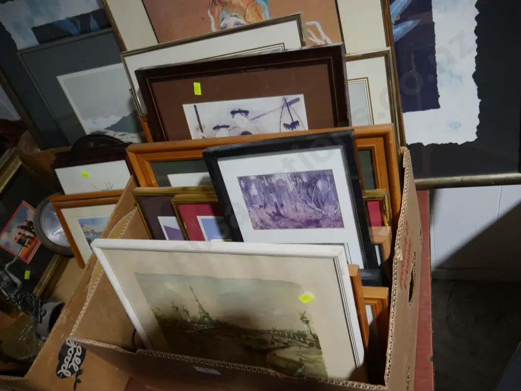 Box of assorted artworks Image 1++