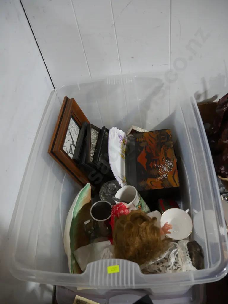 Dolls, art, china etc Image 1++